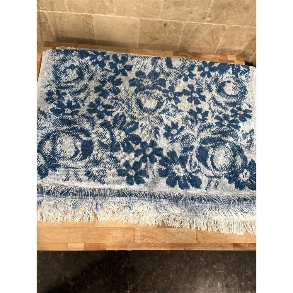 2 Vintage Fieldcrest Cotton Hand Dish Towel Blue Flowers Cottagecore Grandmacore